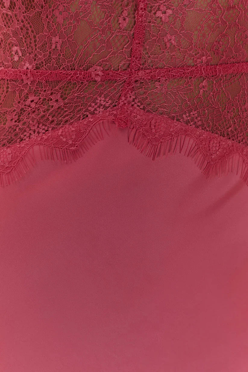 Sukienka maxi Elara Satin Lace